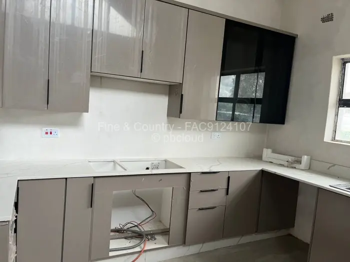 3 Bedroom House for Sale in Chisipite, Harare