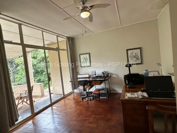 4 Bedroom House for Sale in Burnside, Bulawayo