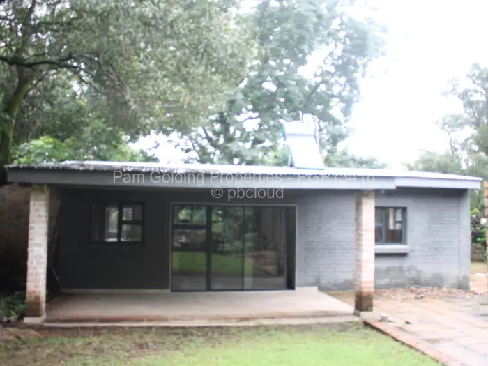 4 Bedroom House for Sale in Burnside, Bulawayo