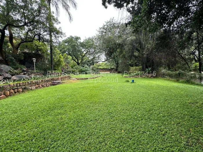 4 Bedroom House for Sale in Burnside, Bulawayo