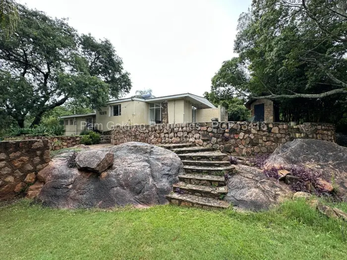 4 Bedroom House for Sale in Burnside, Bulawayo