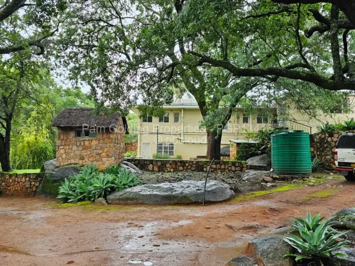4 Bedroom House for Sale in Burnside, Bulawayo
