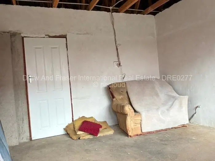 4 Bedroom House for Sale in Chitungwiza, Chitungwiza