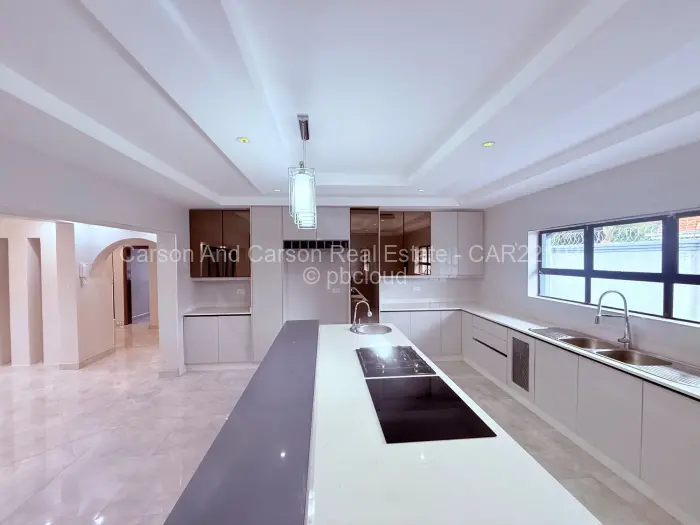 5 Bedroom House for Sale in Highlands, Harare