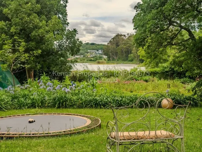 6 Bedroom House for Sale in Gletwin Park, Harare