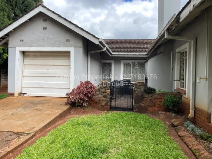 4 Bedroom House for Sale in Alexandra Park, Harare