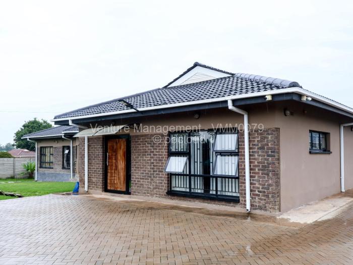 4 Bedroom House to Rent in Manresa, Harare