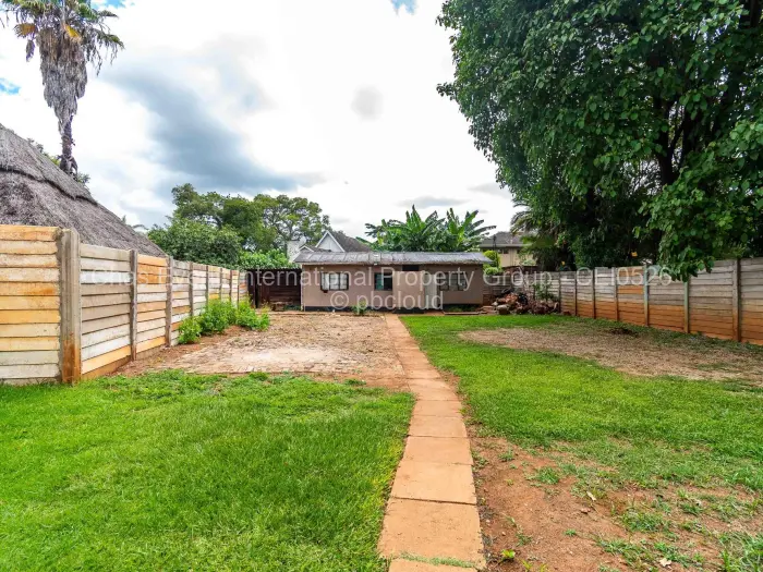 House to Rent in Alexandra Park