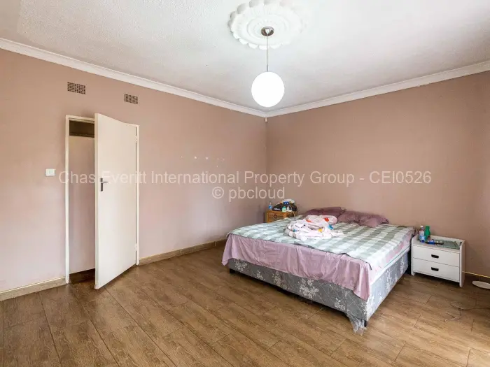 House to Rent in Alexandra Park