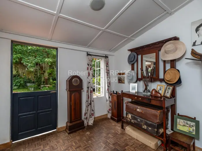 5 Bedroom House for Sale in Umwinsidale, Harare