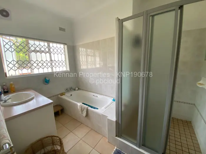 4 Bedroom House to Rent in Highlands