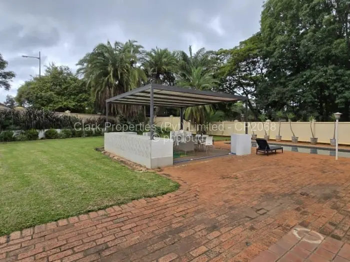 Townhouse/Cluster for Sale in Borrowdale, Harare