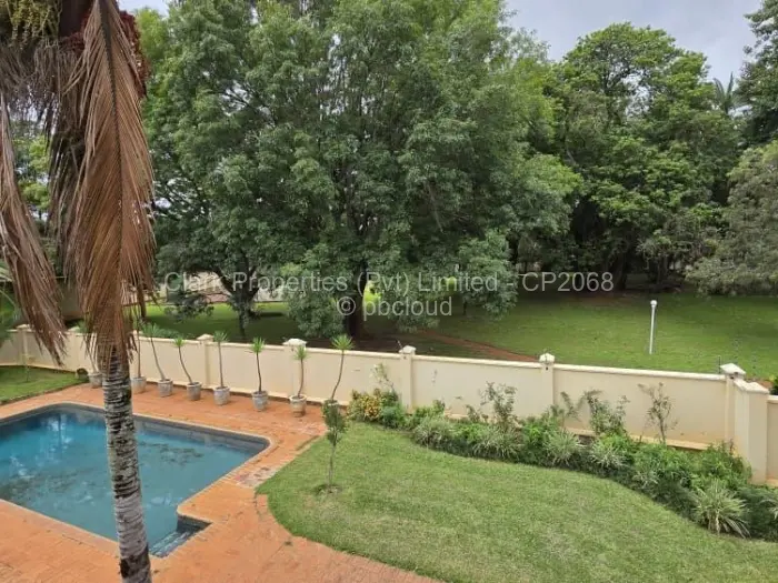 Townhouse/Cluster for Sale in Borrowdale, Harare