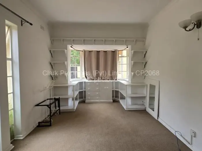 Townhouse/Cluster for Sale in Borrowdale, Harare