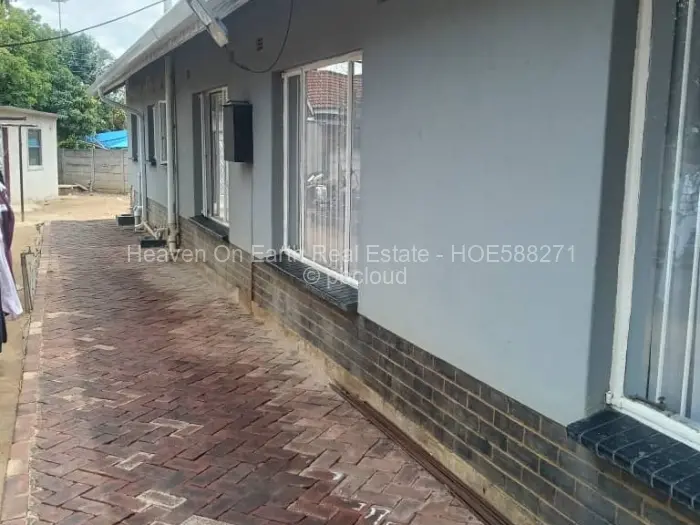 3 Bedroom House to Rent in Upper Hillside, Harare