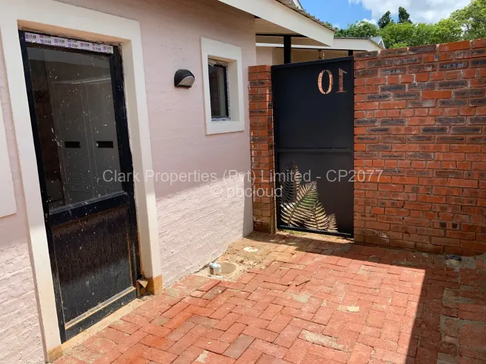 Townhouse/Cluster for Sale in Newlands, Harare