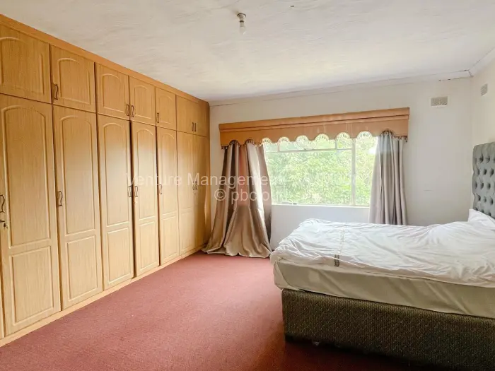 6 Bedroom House for Sale in Mount Pleasant, Harare