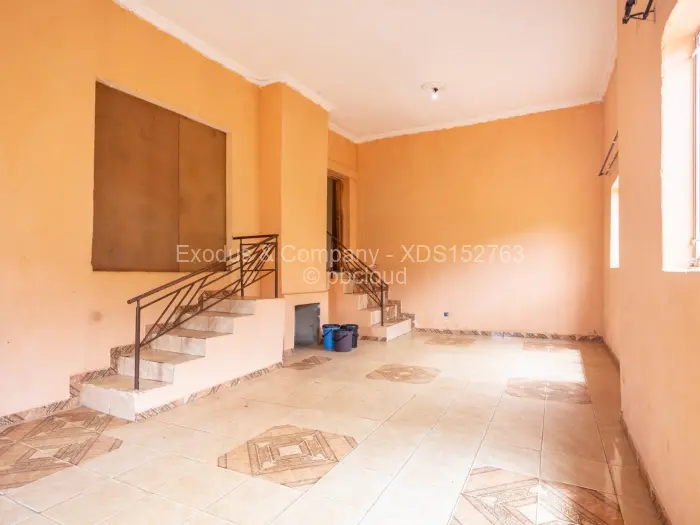 6 Bedroom House for Sale in Cold Comfort, Harare