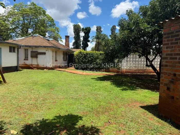 2 Bedroom House for Sale in Chisipite, Harare