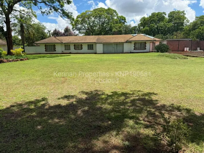 2 Bedroom House for Sale in Chisipite, Harare