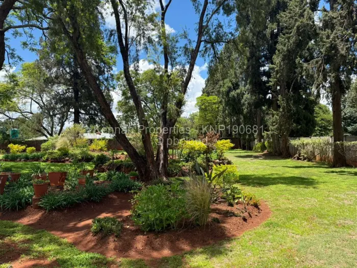 2 Bedroom House for Sale in Chisipite, Harare