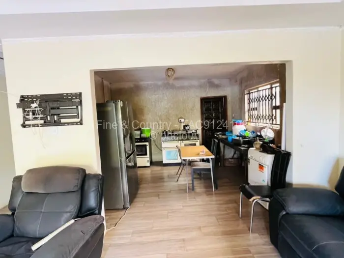 4 Bedroom House for Sale in Madokero Estates, Harare