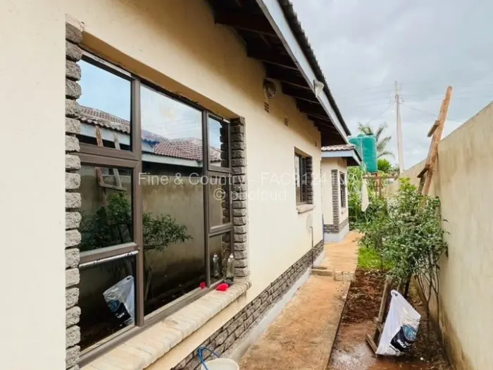 4 Bedroom House for Sale in Madokero Estates, Harare