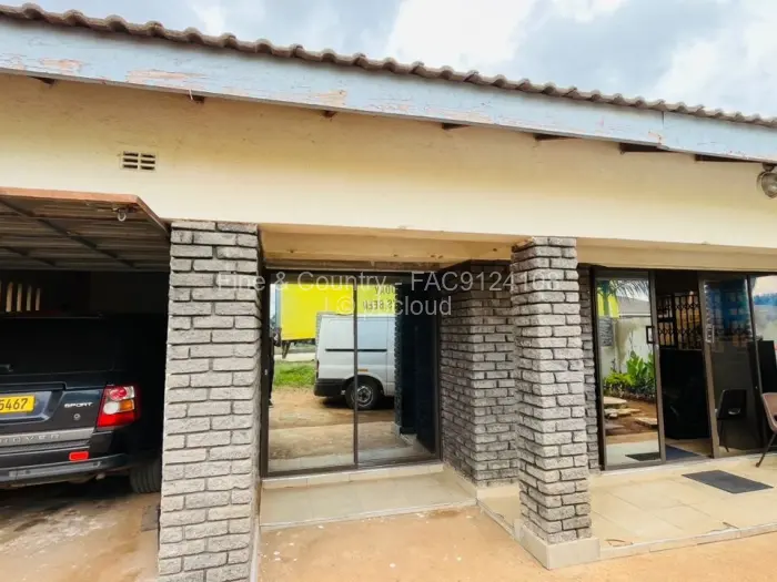 4 Bedroom House for Sale in Madokero Estates, Harare