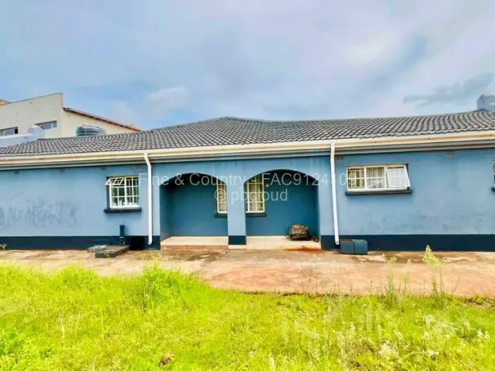 3 Bedroom House for Sale in Bluff Hill, Harare