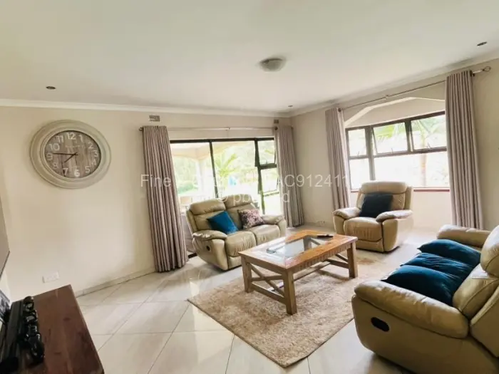 6 Bedroom House for Sale in Ballantyne Park, Harare