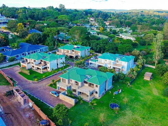 6 Bedroom House for Sale in Ballantyne Park, Harare