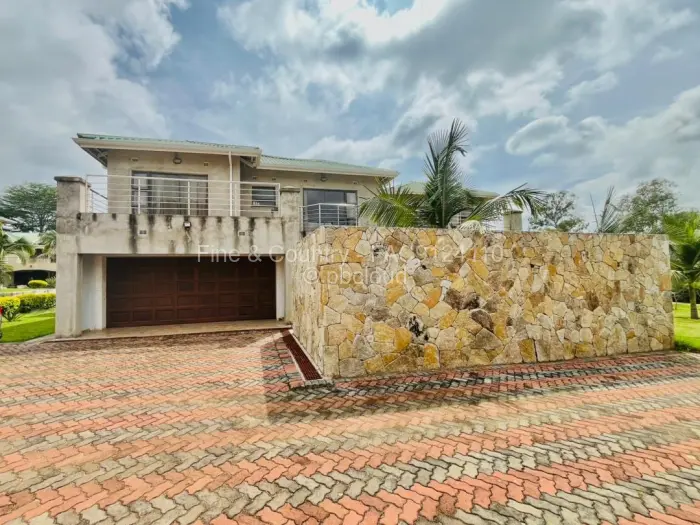 6 Bedroom House for Sale in Ballantyne Park, Harare