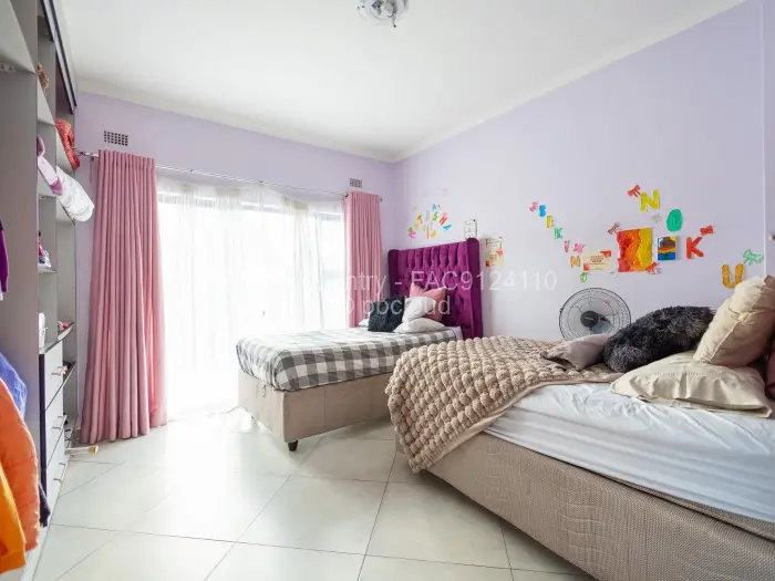 6 Bedroom House for Sale in Ballantyne Park, Harare