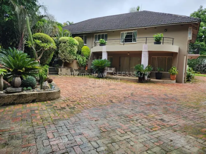 5 Bedroom House for Sale in Glen Lorne, Harare