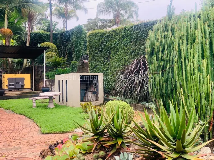5 Bedroom House for Sale in Glen Lorne, Harare