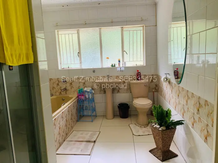 5 Bedroom House for Sale in Glen Lorne, Harare