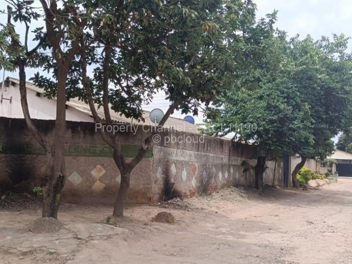 4 Bedroom House for Sale in Glen View, Harare