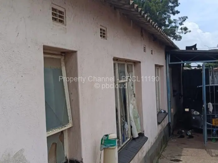 4 Bedroom House for Sale in Glen View, Harare