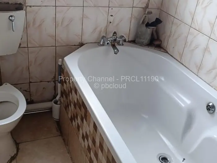 4 Bedroom House for Sale in Glen View, Harare