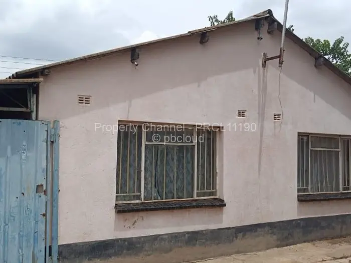 4 Bedroom House for Sale in Glen View, Harare