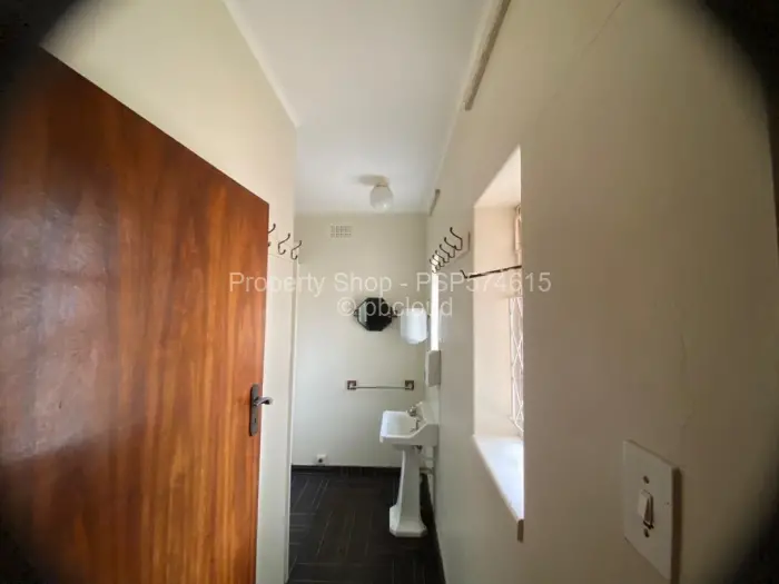 3 Bedroom House for Sale in Suburbs, Bulawayo