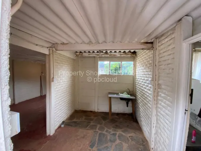 3 Bedroom House for Sale in Suburbs, Bulawayo