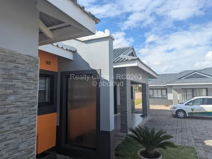 Townhouse/Cluster for Sale in Waterfalls, Harare