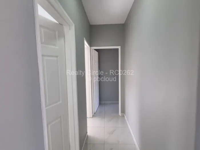 Townhouse/Cluster for Sale in Waterfalls, Harare