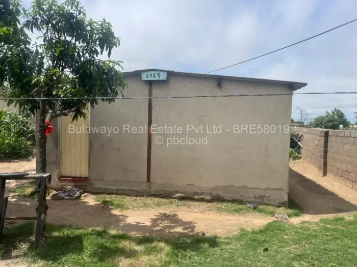 2 Bedroom House for Sale in Magwegwe, Bulawayo