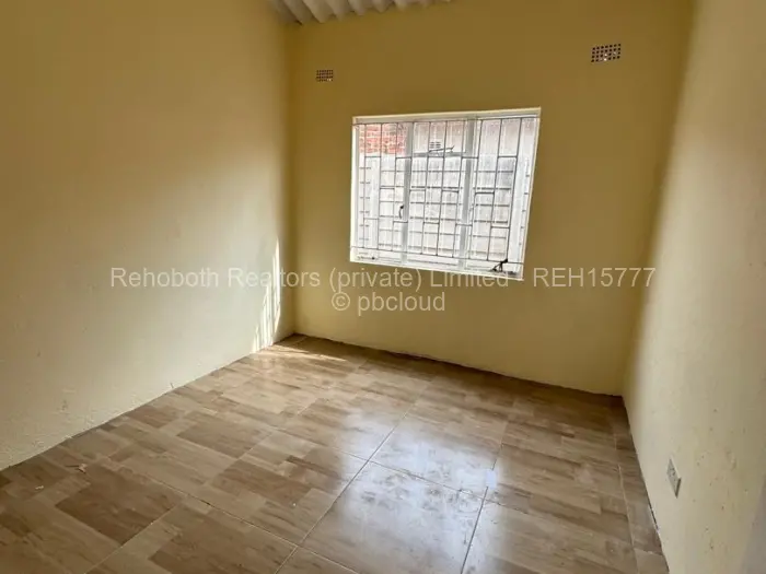 2 Bedroom House to Rent in Budiriro, Harare