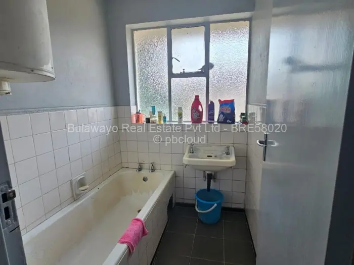 Flat/Apartment for Sale in Bulawayo City Centre, Bulawayo
