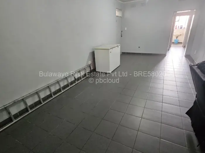 Flat/Apartment for Sale in Bulawayo City Centre, Bulawayo