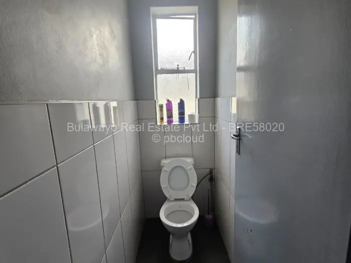 Flat/Apartment for Sale in Bulawayo City Centre, Bulawayo