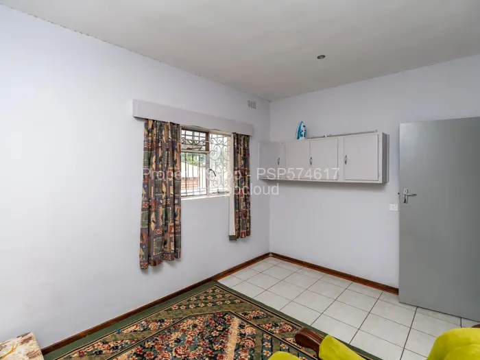 3 Bedroom House for Sale in Upper Hillside, Harare